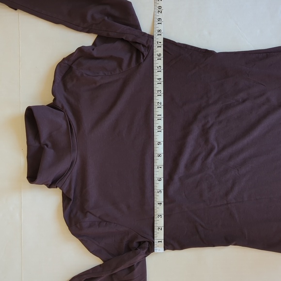 Lands' End Lightweight Long Sleeve Turtleneck Top MEDIUM 10-12 Purple Plum - Picture 9 of 12